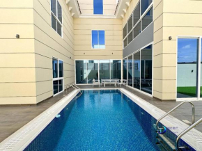 VIP 5 Bedroom Private Pool Lift Luxury Stay